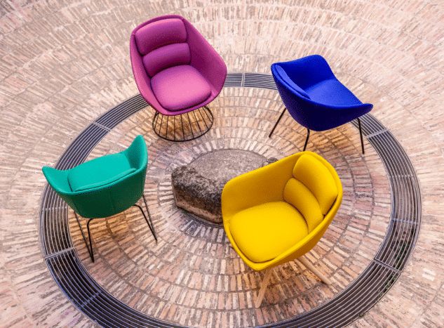 sillas de colores para empresas